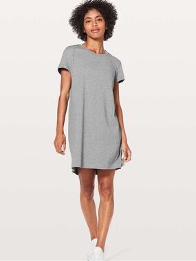 Lululemon Day Tripper Dress
Heathered Medium Grey